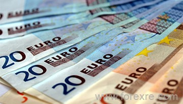 欧元/美元触及近两个月高点，欧元/日元面临关键阻力